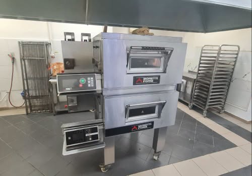 Cuptor profesional pizza Moretti Forni dublu, 2 camere – echipament HoReCa