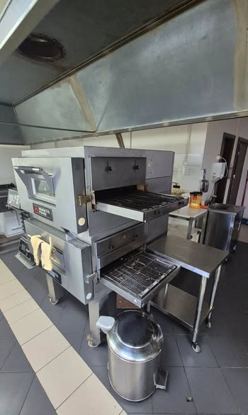 Cuptor profesional pizza Moretti Forni dublu, 2 camere – echipament HoReCa - Imagine 2