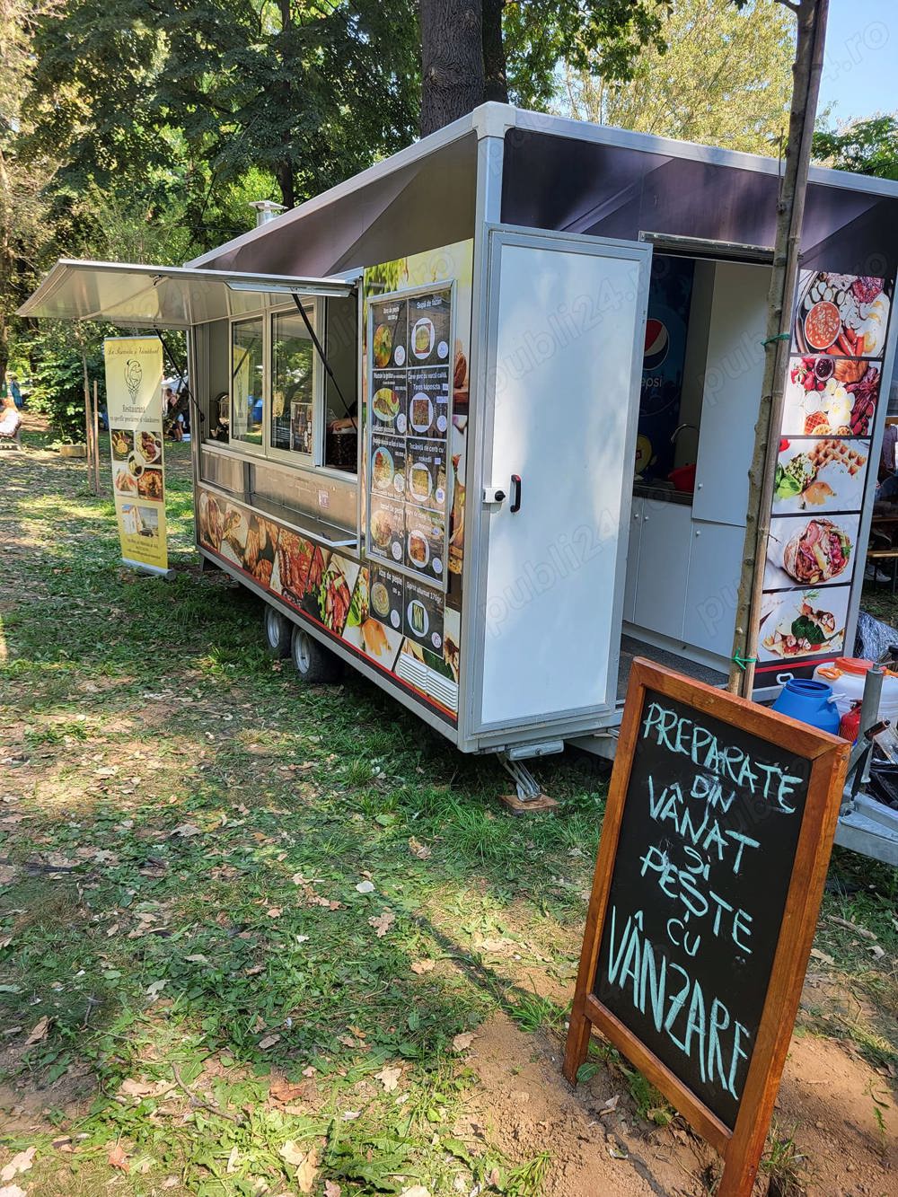 Rulota comerciala fast food complet echipata 2020 – food truck, grill, friteuza, vitrina frigorifica - Imagine 7