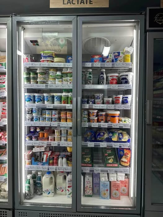Vitrine frigorifice SH simple si duble pentru lactate, mezeluri si bauturi – 0-10°C, LED