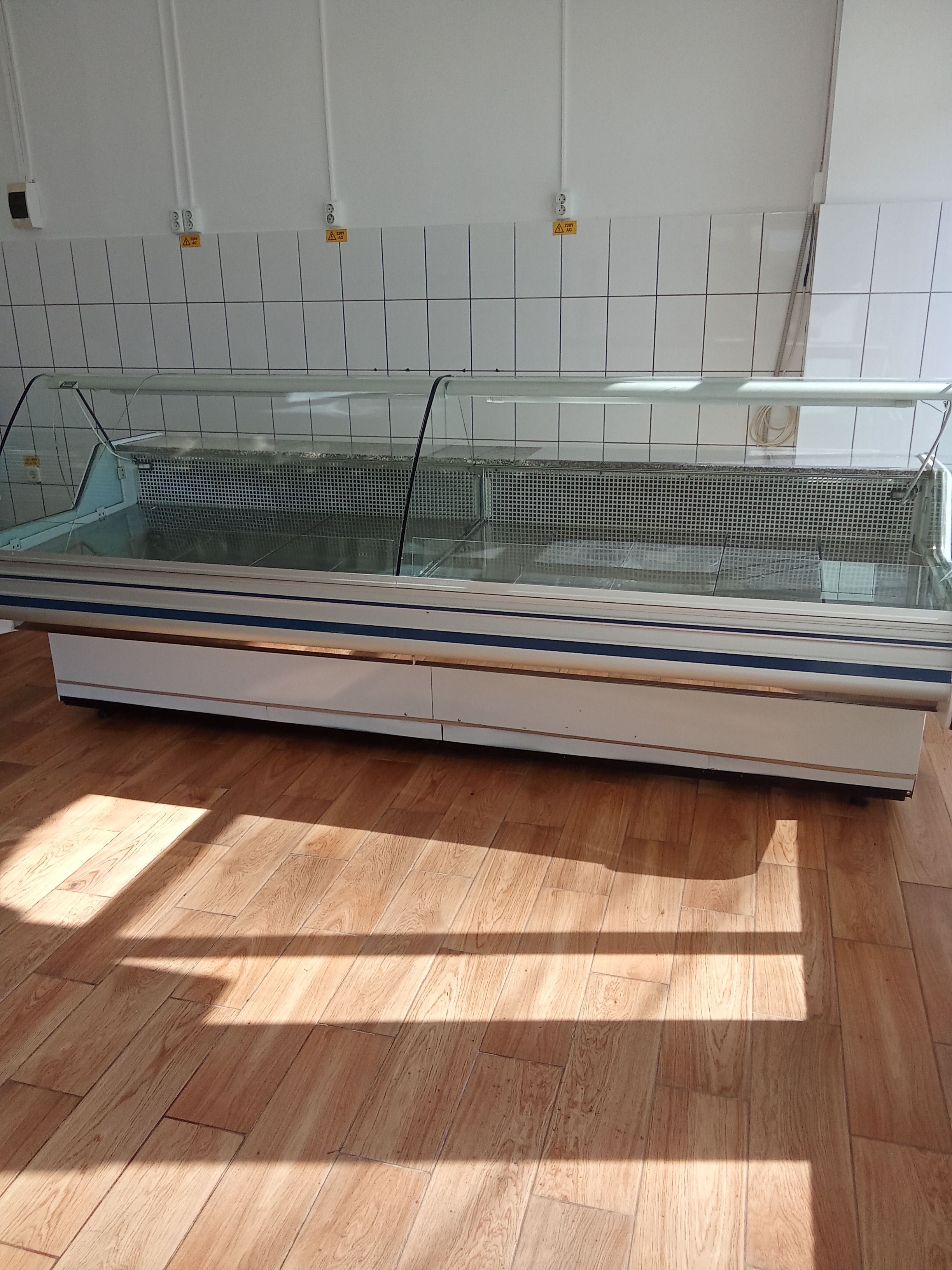 Vitrina frigorifica orizontala 3 m profesionala HoReCa – Second Hand