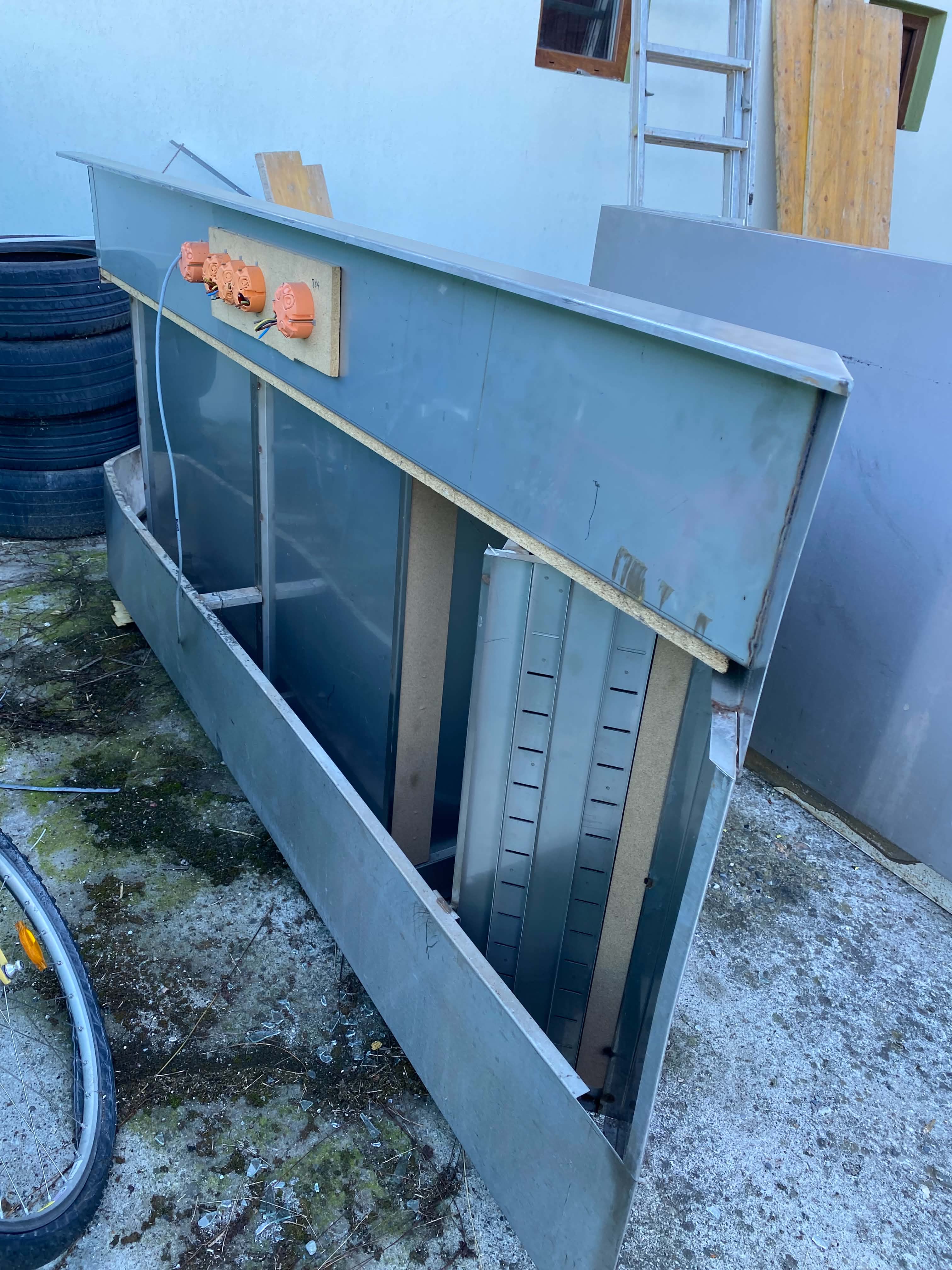 Vand Bancuri de lucru profesionale din inox masiv + panou cu prize – echipamente HoReCa pentru bucatarie profesionala - Imagine 3