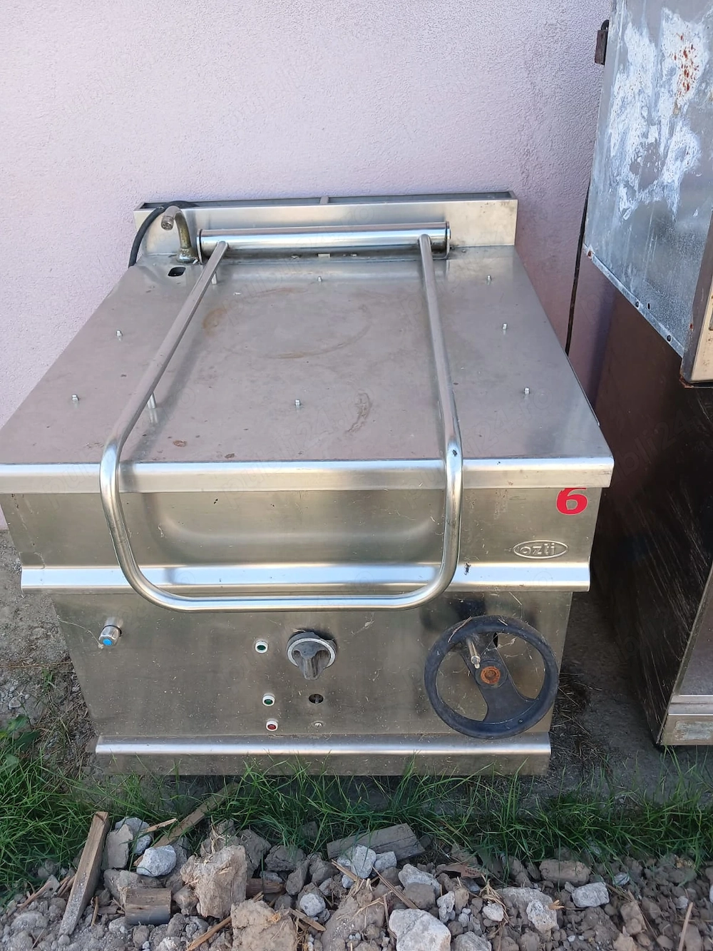 Tigaie basculanta electrica Ozti 50 L Seria 700 - 7,5 kW trifazata - Imagine 2