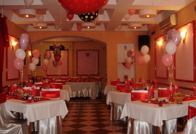 Restaurant de vanzare la cheie cu gradina de vara si 3 terase - Targu Ocna, Bacau