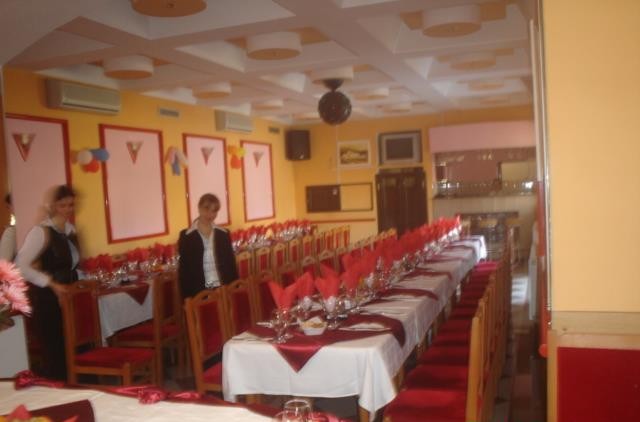 Restaurant la cheie de vanzare, gradina de vara si 3 terase - Targu Ocna, Bacau