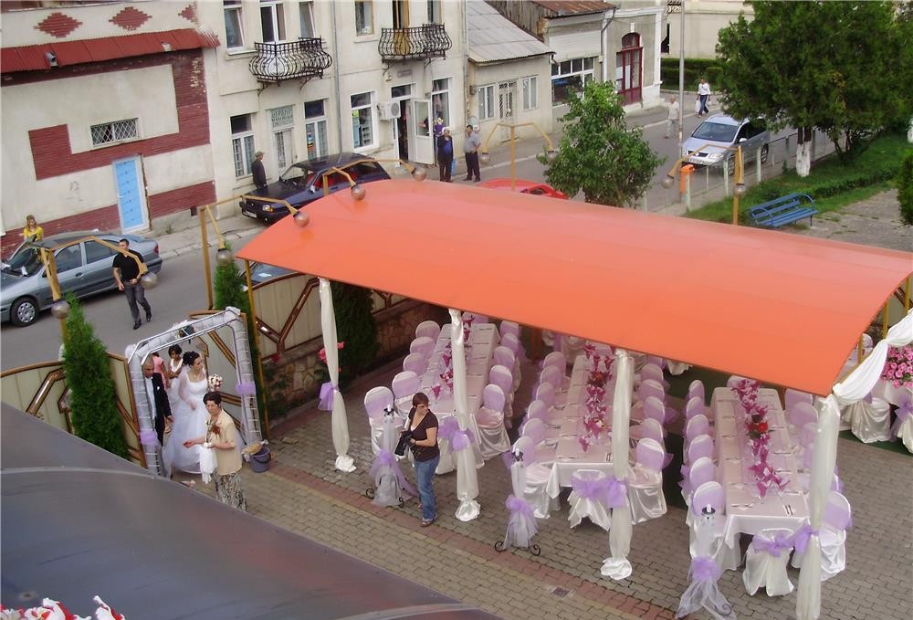 Restaurant de vanzare la cheie, 765 mp, gradina de vara si 3 terase - Targu Ocna - Imagine 3