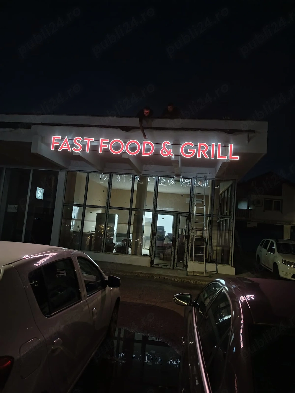 Afacere la cheie Fast Food, Pizzerie si Rotiserie de inchiriat – Bacau, 75 mp complet utilata - Imagine 2