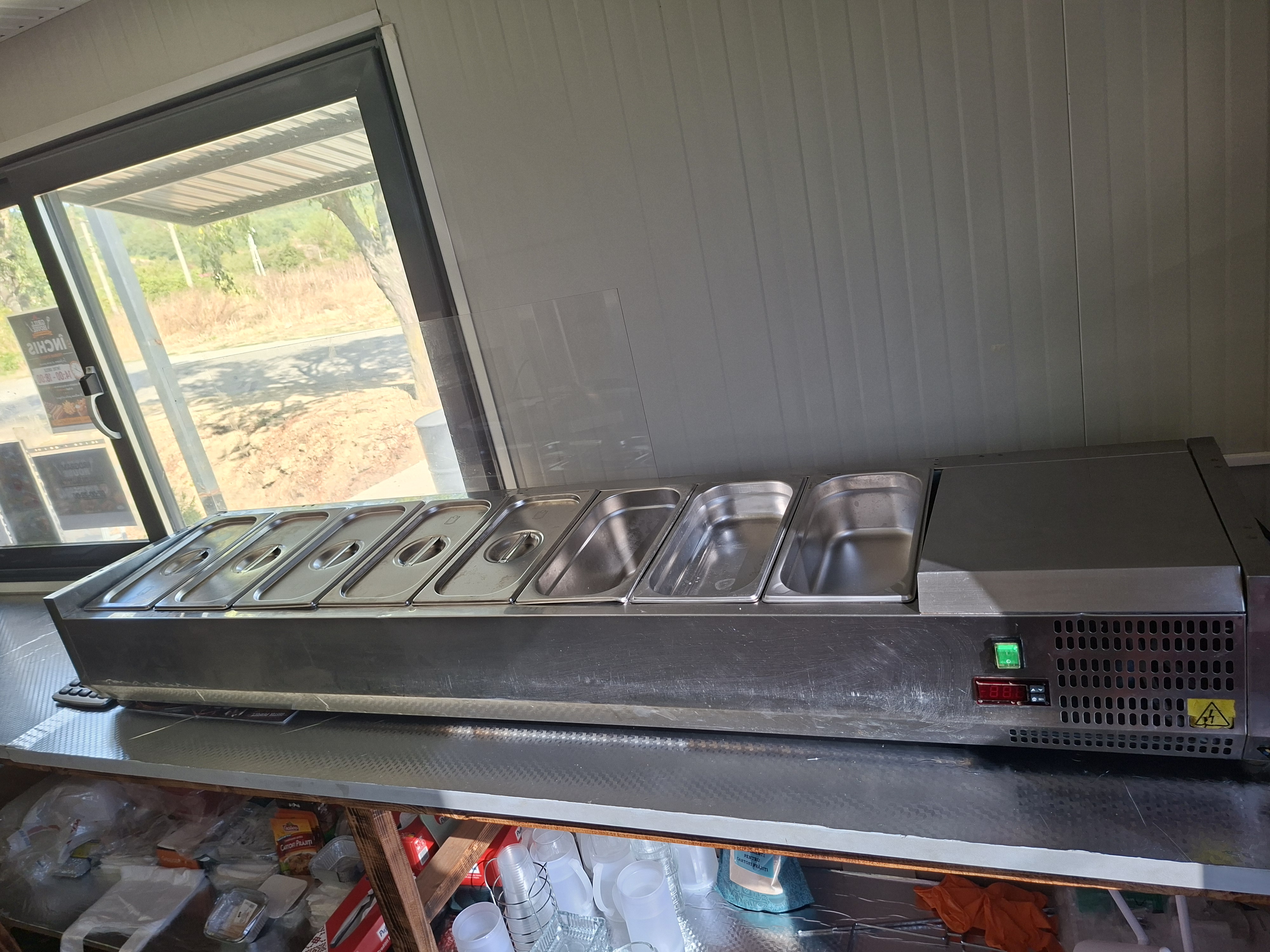 Vând FAST-FOOD complet utilat!  – Container Comercial 6m, Shaormerie, Grill, Terasa, Mehedinti - Imagine 3