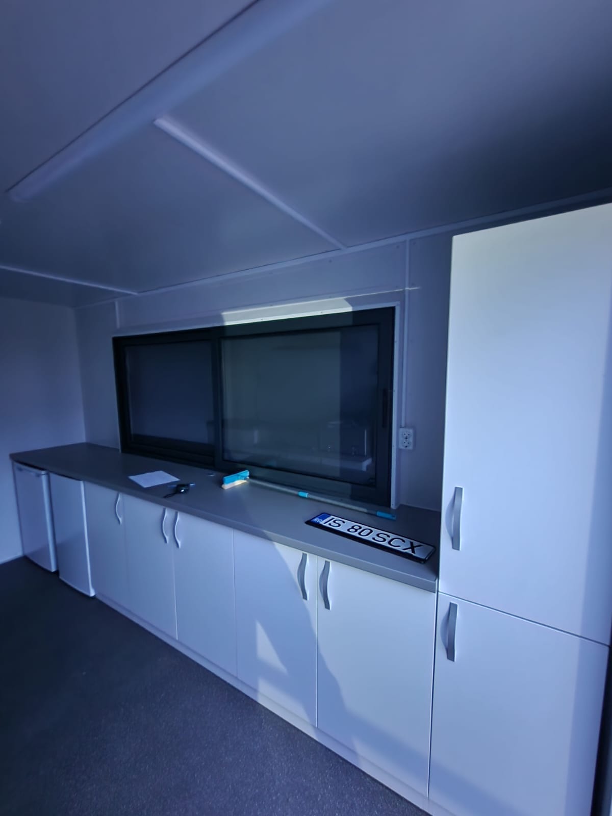 Vand Rulota Comerciala 2024 cu Mobilier Nou - Ideala pentru Fast Food, Street Food si Afaceri HoReCa - Imagine 6