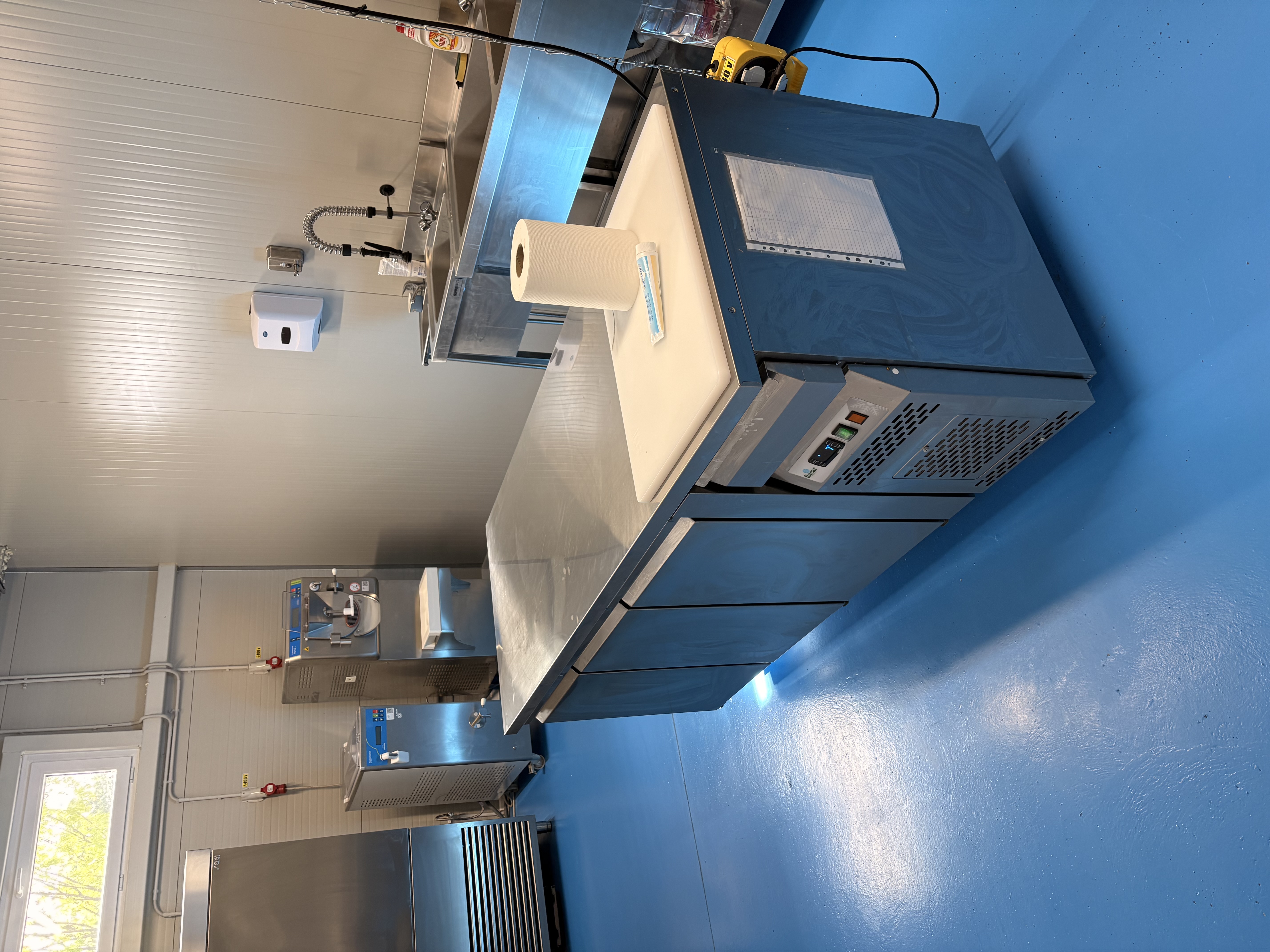 Laborator inghetata la cheie - Afacere HoReCa Complet Utilata, Productie Inghetata Artizanala, Echipamente Profesionale - Imagine 6