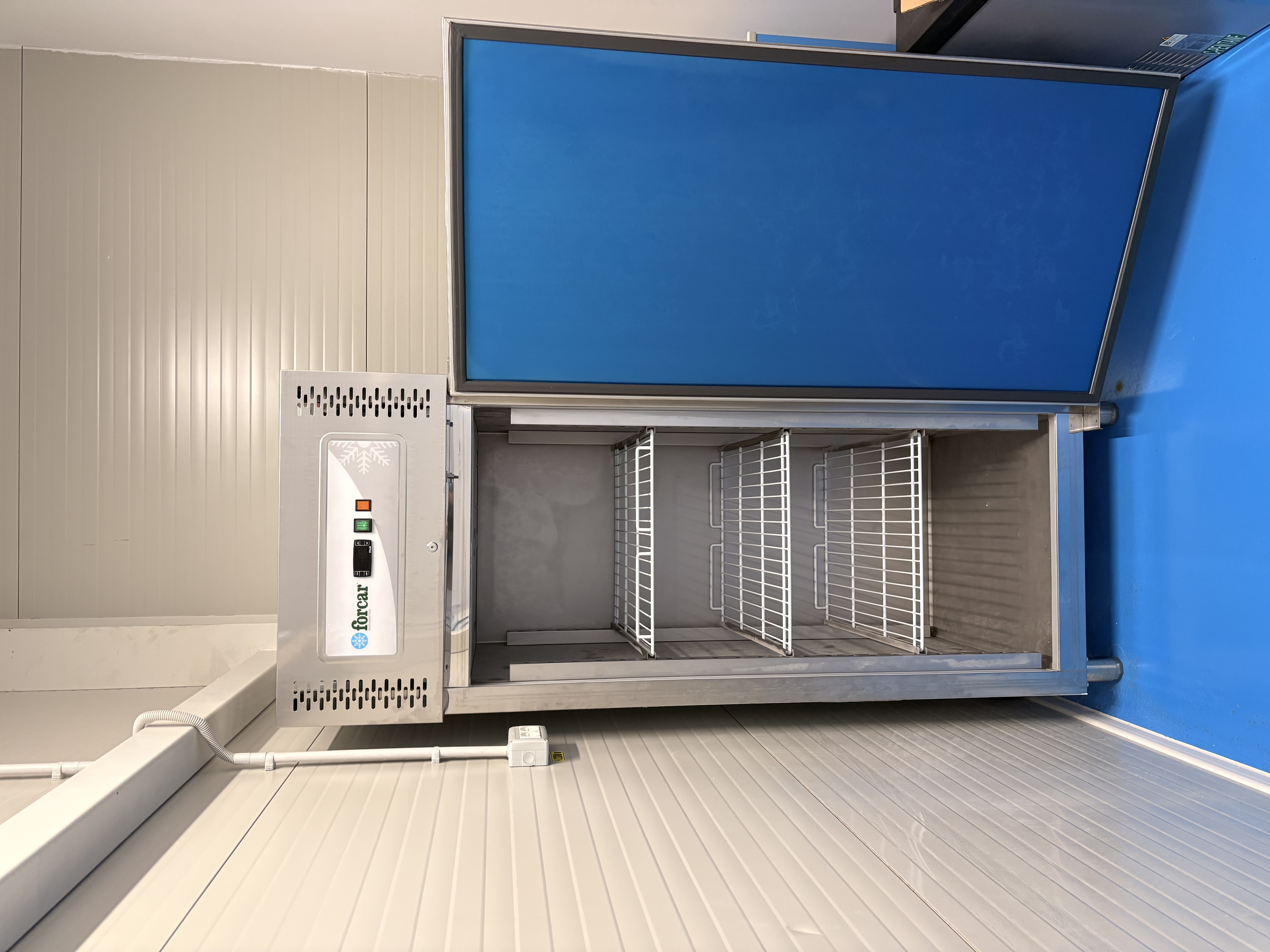 Laborator inghetata la cheie - Afacere HoReCa Complet Utilata, Productie Inghetata Artizanala, Echipamente Profesionale - Imagine 8