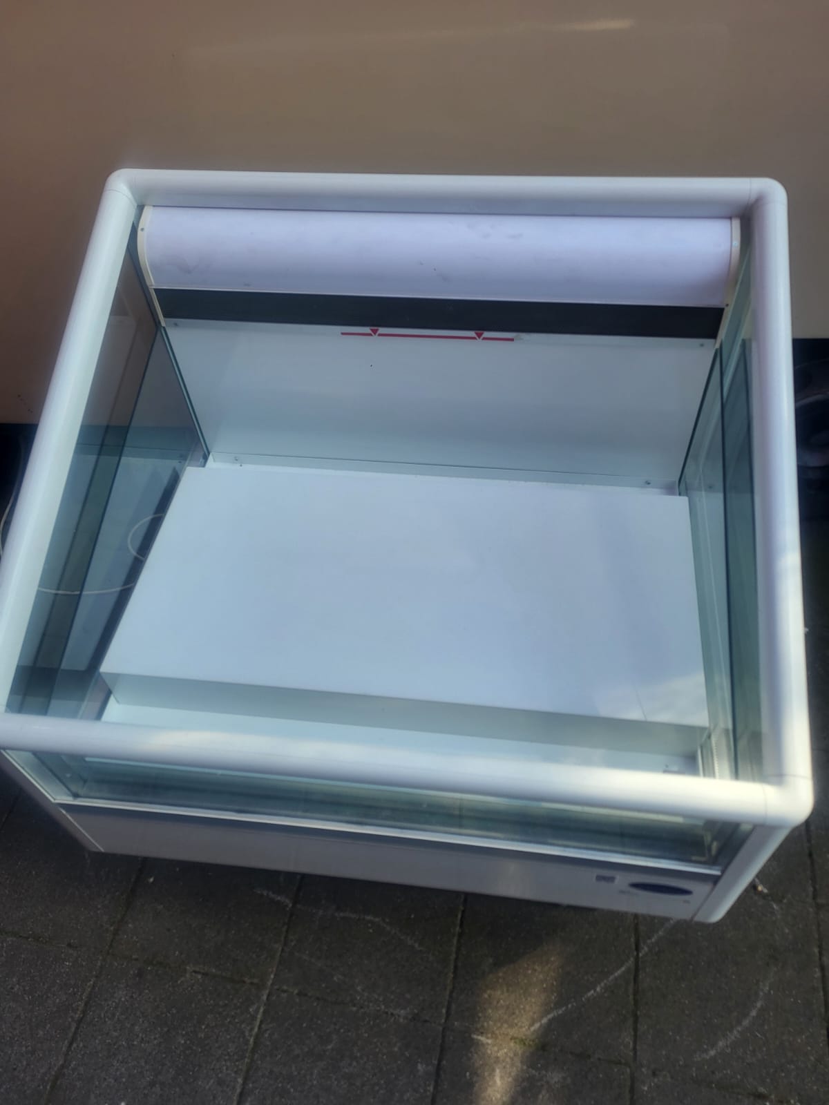 Vitrina Frigorifica Profesionala Carrier COC90 - Vitrina de Prezentare cu Geamuri, Echipament HoReCa Second Hand
