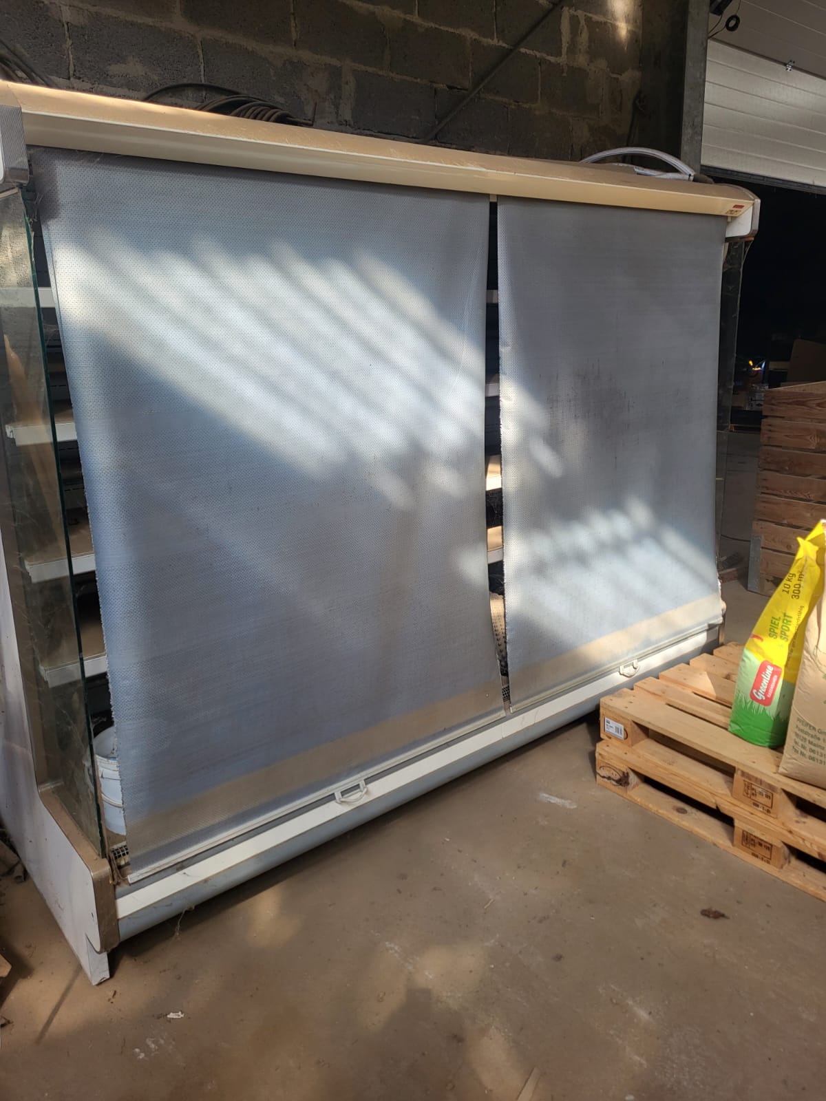 Vitrina Frigorifica Verticala Profesionala Tip Raft Deschis - Perdea Termica, Rafturi Expunere, Magazin Alimentar, HoReCa - Imagine 4