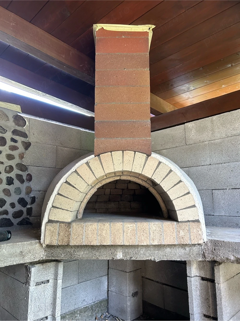 Cuptor Pizza pe Lemne Mobil din Samota Refractara D70 cm - Cuptor Paine Traditional, BBQ, Grill - Baia Mare