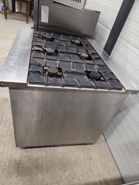 Masina de gatit profesionala pe gaz cu 6 arzatoare, linia 900, 16 kW, pentru restaurant si bucatarie HoReCa - Imagine 3