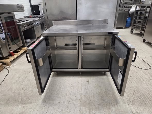 Masa frigorifica profesionala cu blat inox, 260 litri, 220V, temperatura +2/+6°C, pentru restaurant si HoReCa - Imagine 2