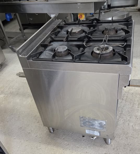 Masina de gatit profesionala pe gaz cu 4 arzatoare, constructie inox, 70x70x87 cm, second hand HoReCa - Imagine 2