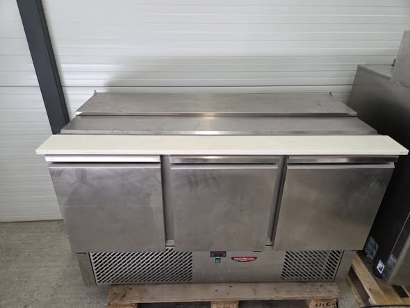 Saladeta frigorifica profesionala cu capac, 4 GN 1/1, 260 litri, 230W, pentru restaurant si HoReCa - Imagine 4