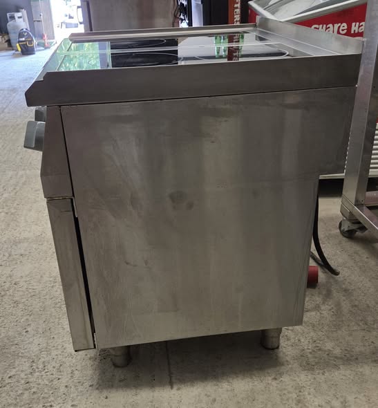 Masina de gatit profesionala cu inductie, 4 zone, 14 kW, linia 700, 400V, 2022, second hand HoReCa
