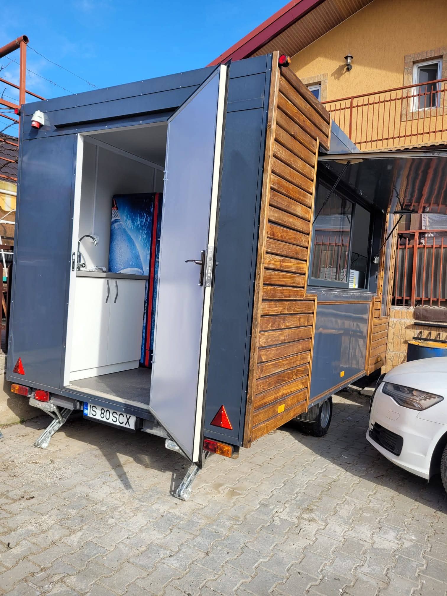 Rulota Comerciala Street Food – Food Truck pentru Fast Food - Imagine 2
