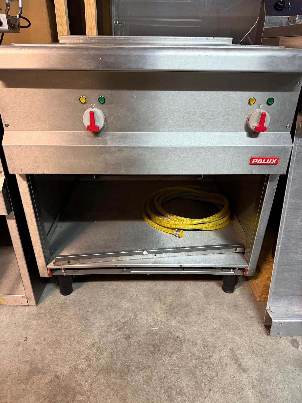 Brasiera Profesionala PALUX 600 din Inox – Tigaie Basculanta pentru Restaurante si Bucatarii HoReCa - Imagine 2