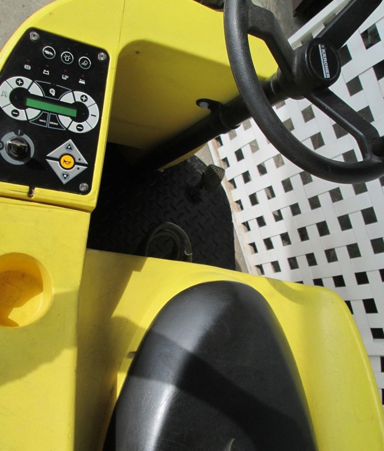 Masina Profesionala Spalat si Aspirat Pardoseli Karcher BR 90/140 R – Curatenie Industriala, Second Hand Germania - Imagine 4